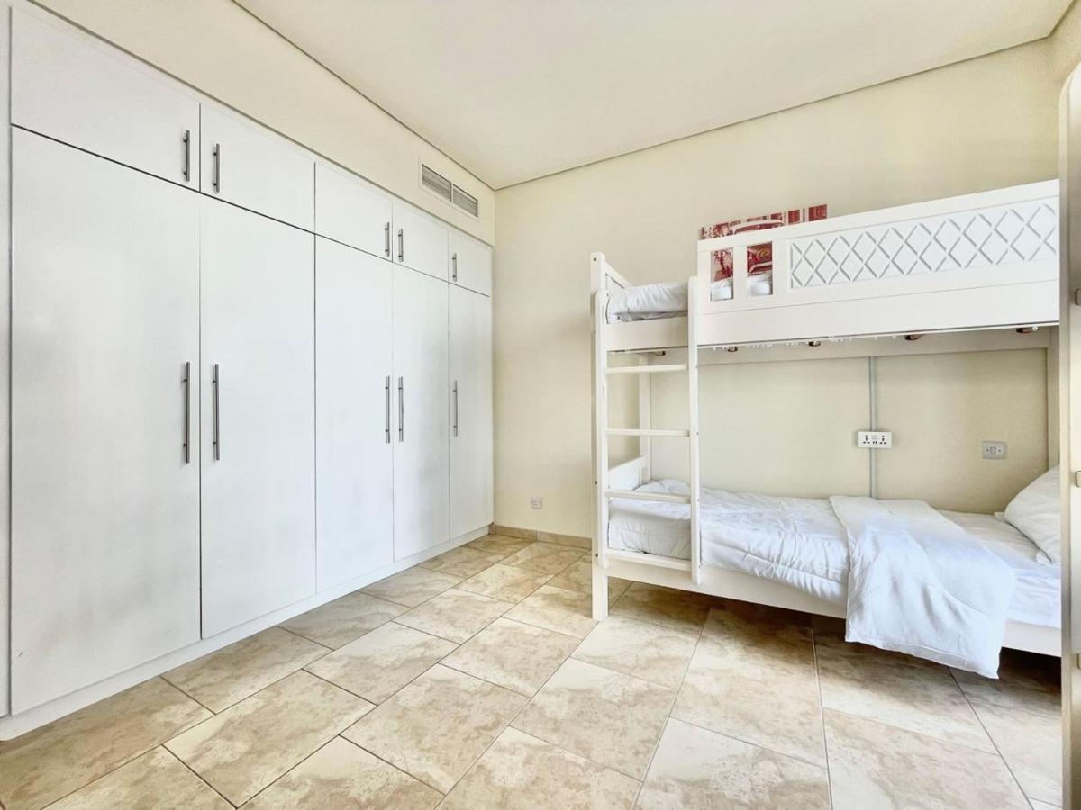 Ar Holiday Home Jbr Dubai Exterior photo